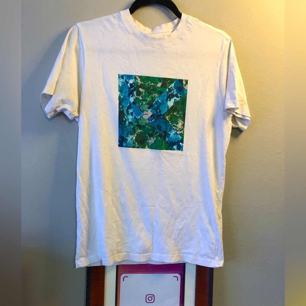 Kenzo Men’s sz S white Tshirt.